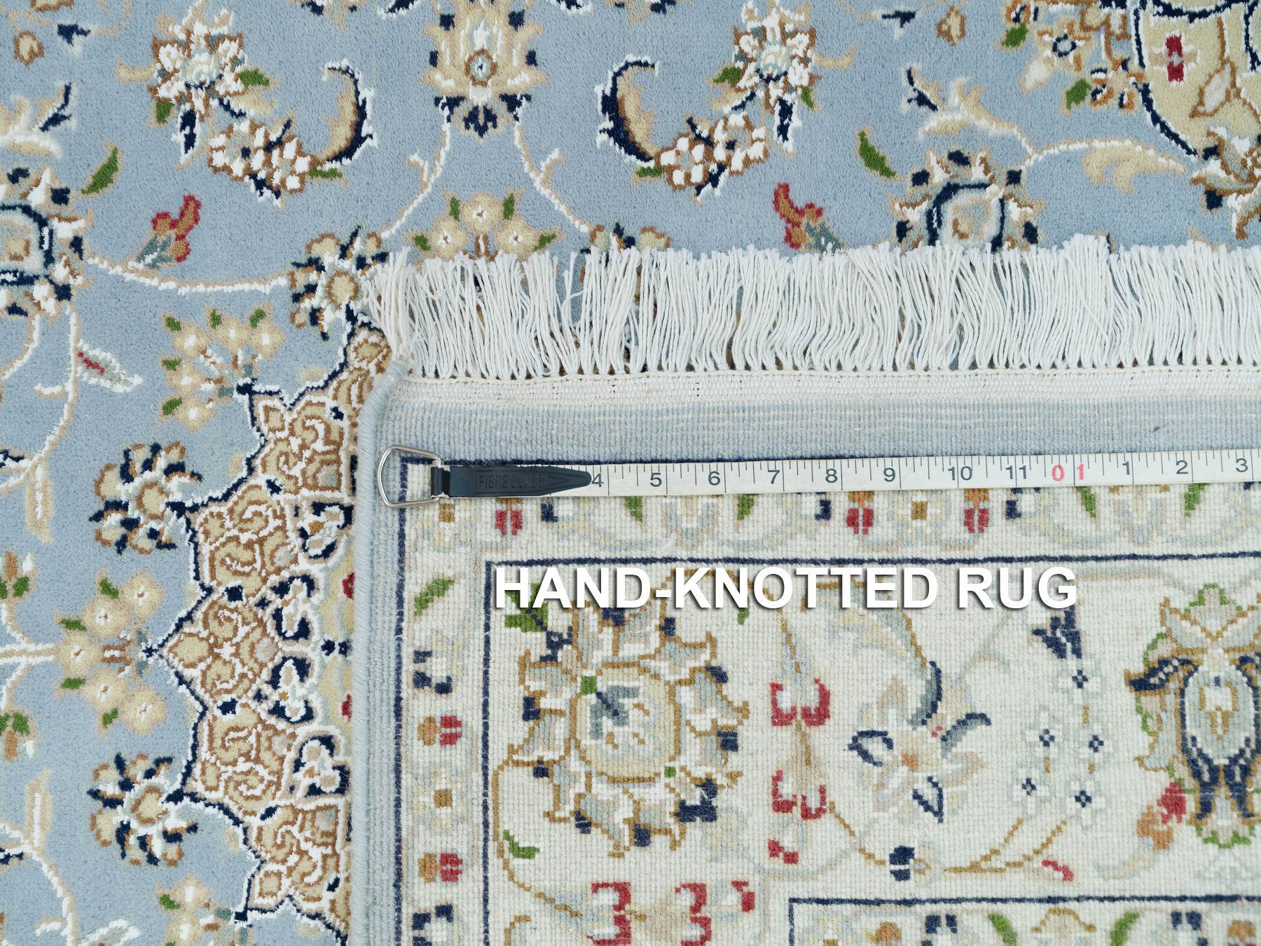 Traditional Rugs LUV810171